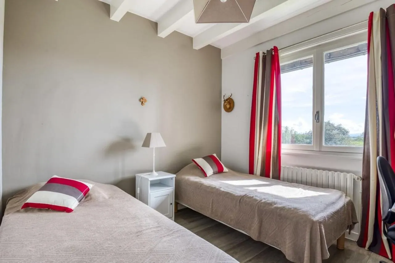 Family Villa At 1H15 From Lyon Precieux France